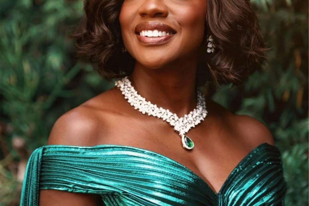 Viola Davis at the 32nd SAG Awards — the Emerald Gown, the “You Are Shining!” Moment & Everything in Between
